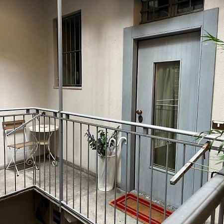 Bilocale Zona Arena Lejlighed Milano Eksteriør billede